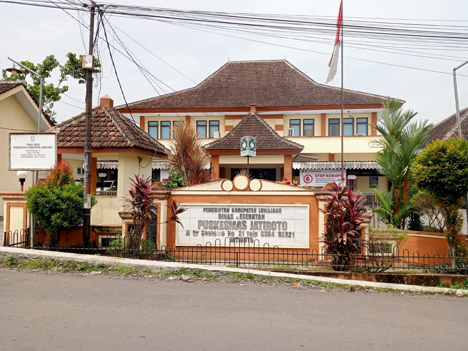 gambar puskesmas jatiroto dari depan